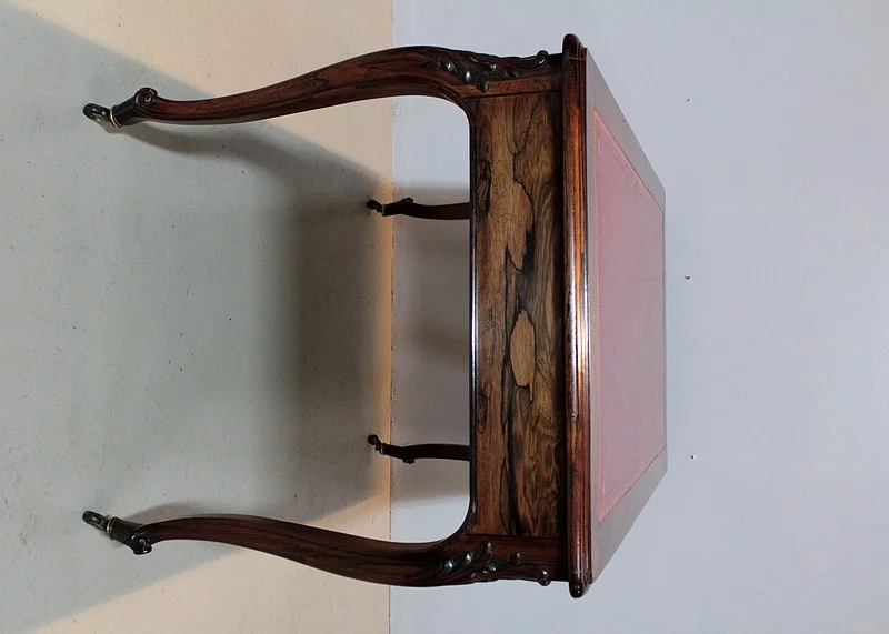 LOUIS XV ESTILO ESCRIBIR LA MESA