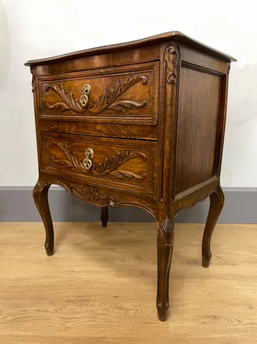 路易十五风格抽屉柜