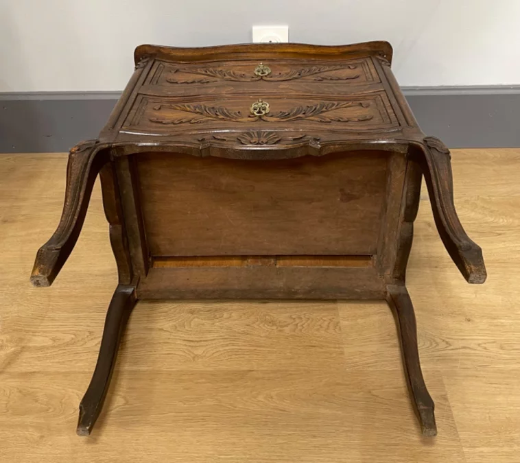 路易十五风格抽屉柜