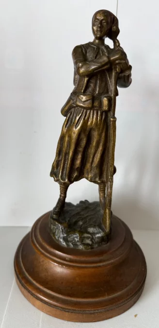 BRONZE FIGURE OF A  ZOUAVE