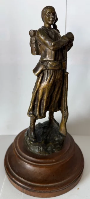 BRONZE FIGURE OF A  ZOUAVE