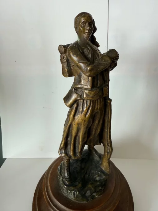 BRONZE FIGURE OF A  ZOUAVE