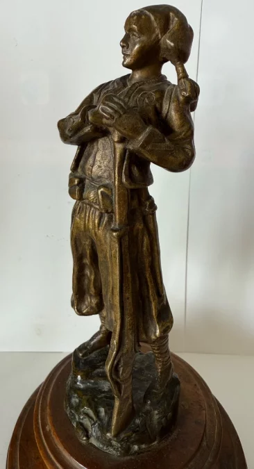 BRONZE FIGURE OF A  ZOUAVE