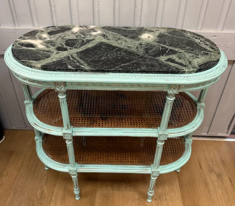 MESA AUXILIAR ESTILO LUIS XVI