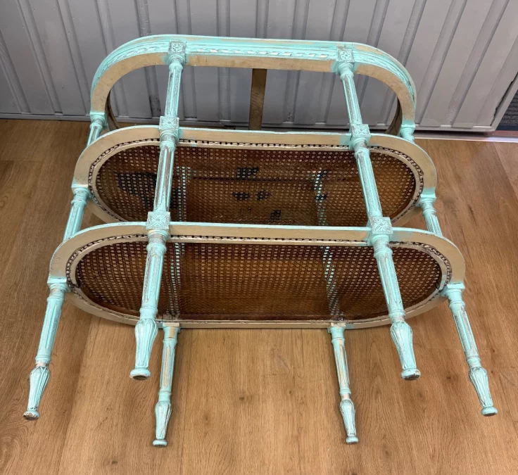 MESA AUXILIAR ESTILO LUIS XVI