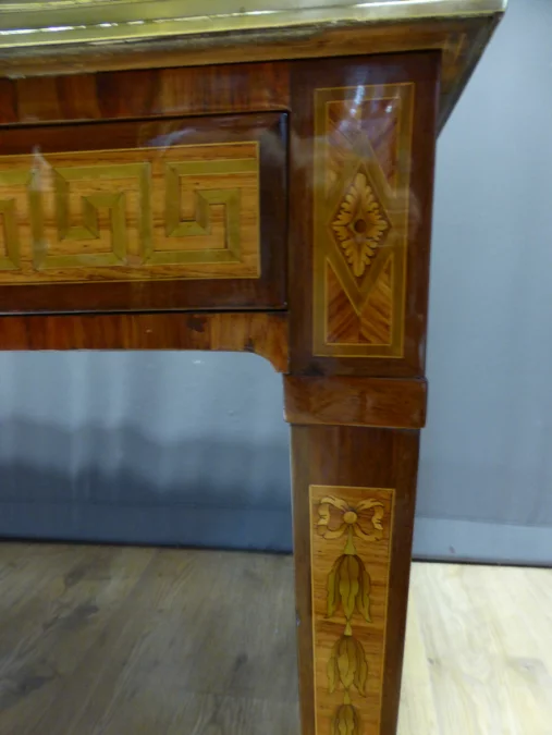 LOUIS XVI STYLE DESK