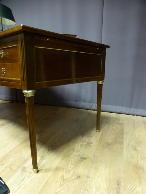 LOUIS XVI STYLE DESK