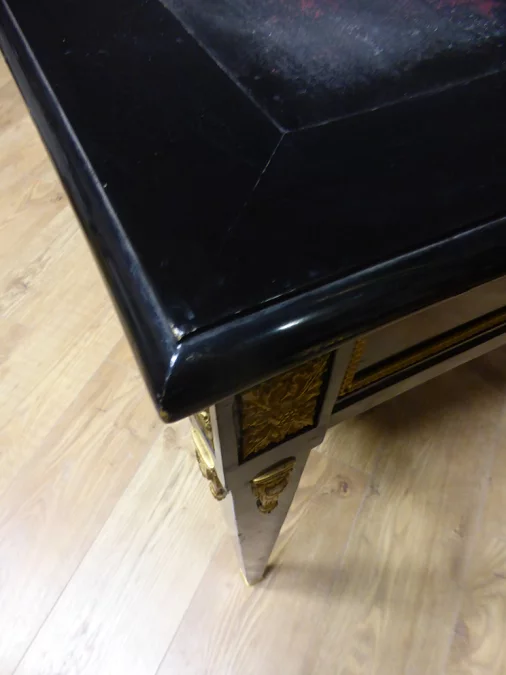 ESCRITORIO DE ESTILO DIRECTO FRANCÉS