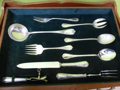 CUBIERTOS DE PLATO DE PLATA DE NAVIDAD