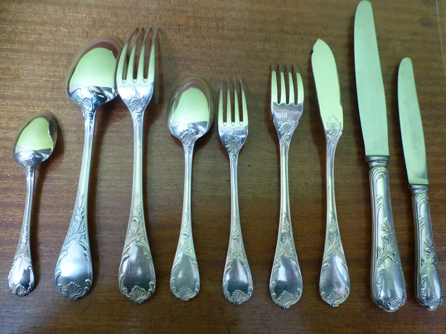 CUBIERTOS DE PLATO DE PLATA DE NAVIDAD