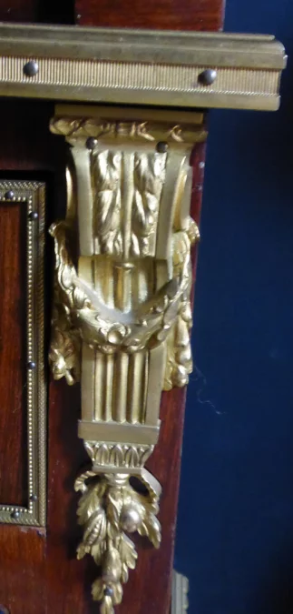 ESCRITORIO SUPERIOR DEL CILINDRO