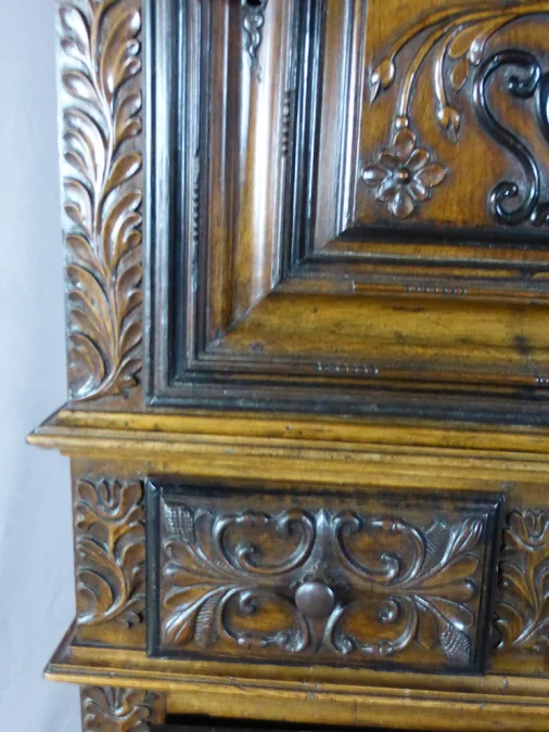 ARMARIO FRANCÉS DEL SIGLO XVIII