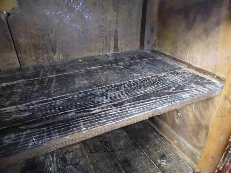 ARMARIO FRANCÉS DEL SIGLO XVIII