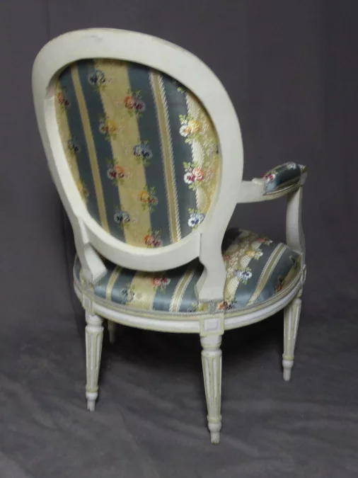 PAREJA DE SILLONES ESTILO LOUIS XVI