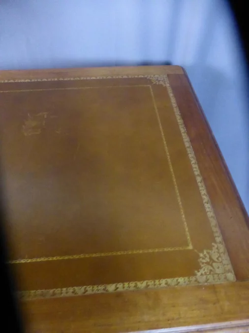 ESCRITORIO ESTILO LOUIS XV