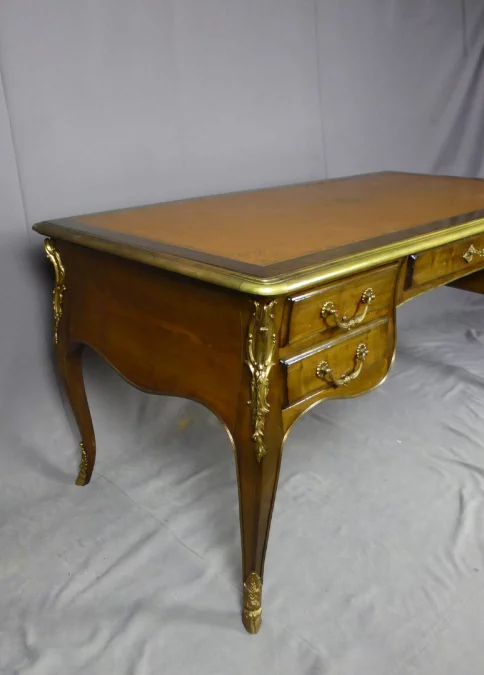 ESCRITORIO ESTILO LOUIS XV