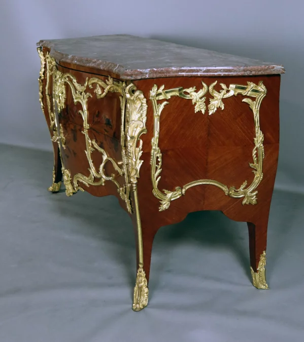 Cofre de cajones estilo LOUIS XV