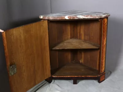 ARMARIO DE ESQUINA DE ÉPOCA LOUIS XVI