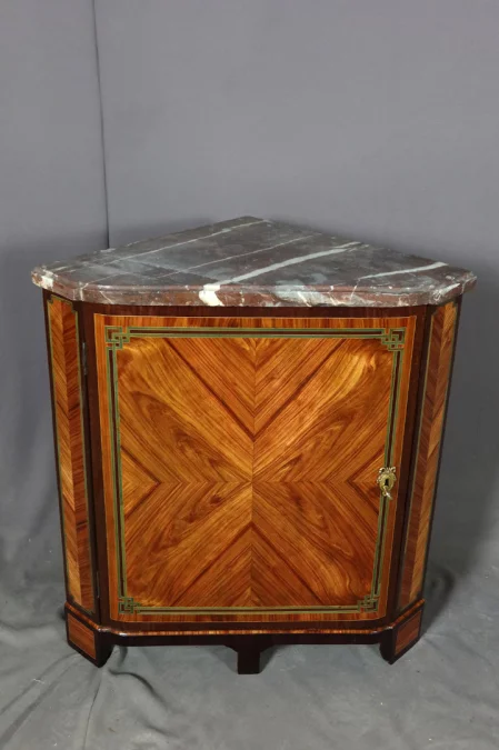 ARMARIO DE ESQUINA DE ÉPOCA LOUIS XVI