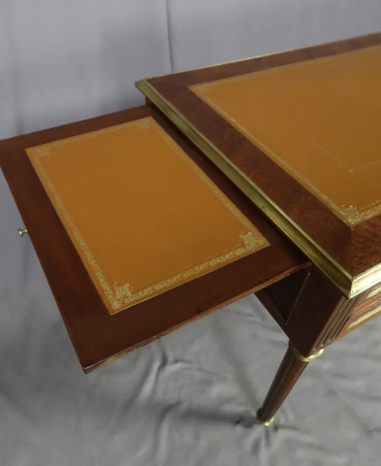 ESCRITORIO ESTILO LUIS XVI