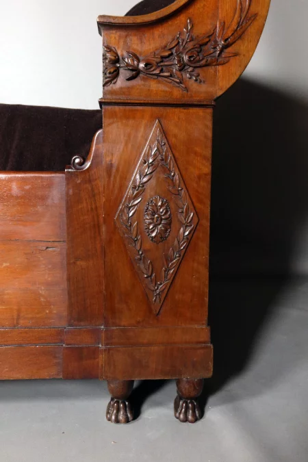 CAMA DE RESTAURACIÓN FRANCESA