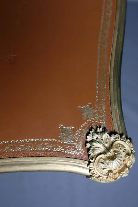 ESCRITORIO ESTILO LUIS XV