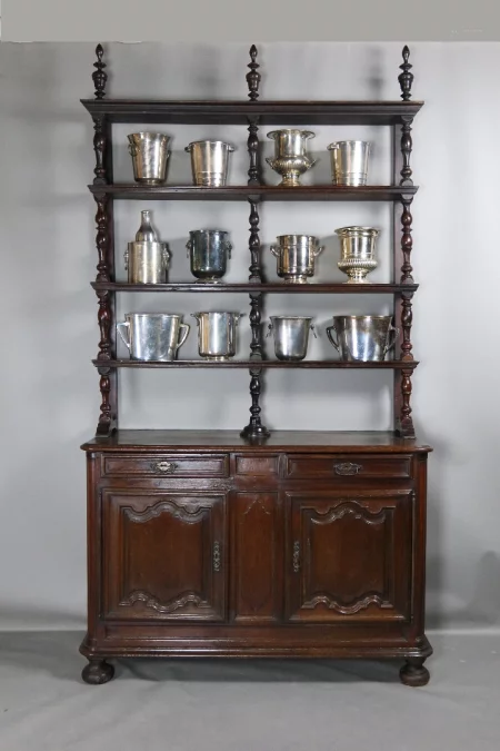 CÓMODA DEL SIGLO XVIII