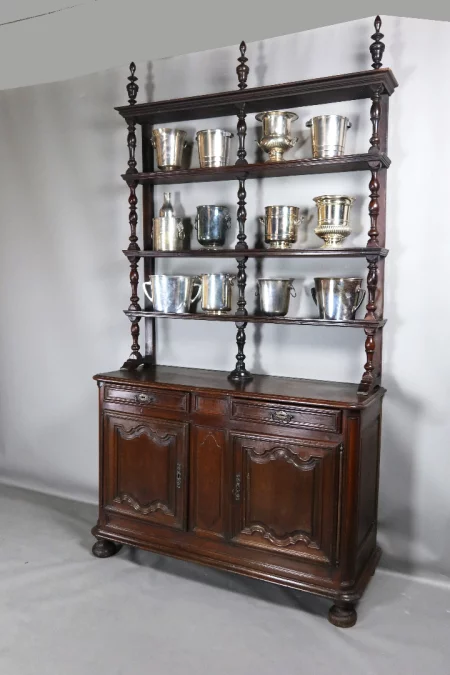 CÓMODA DEL SIGLO XVIII