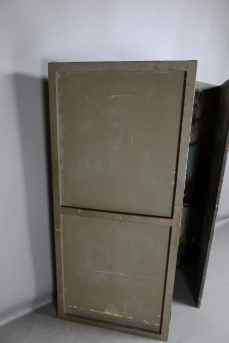 NINETEENTH CENTURY SCREEN