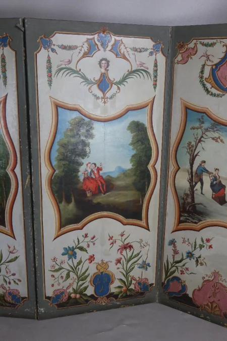 NINETEENTH CENTURY SCREEN