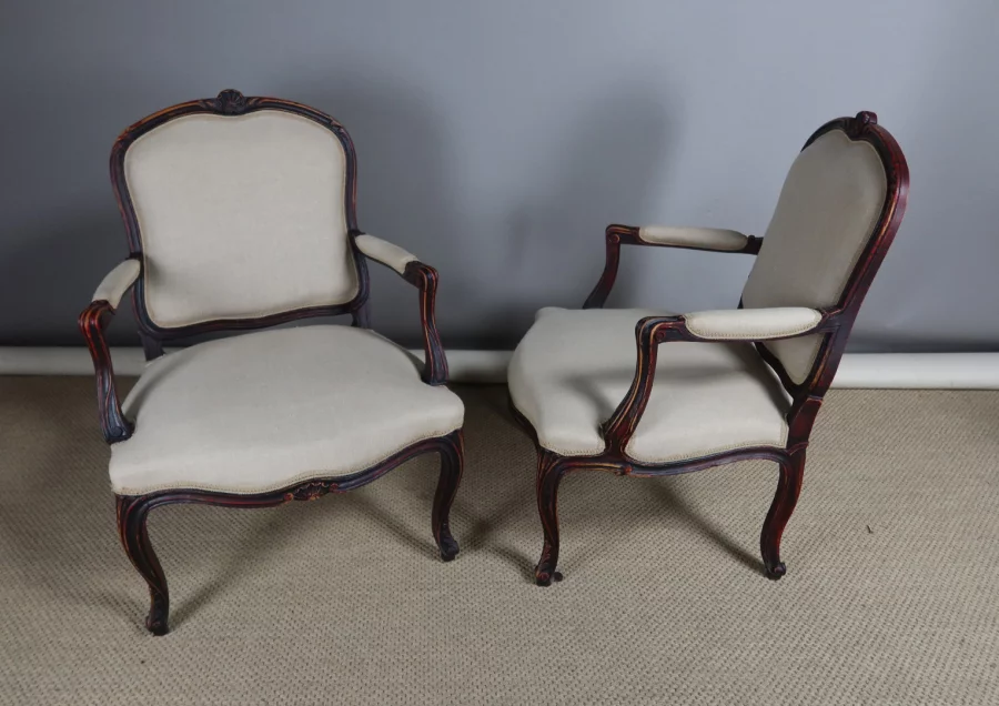 PAR DE SILLONES ESTILO LOUIS XV