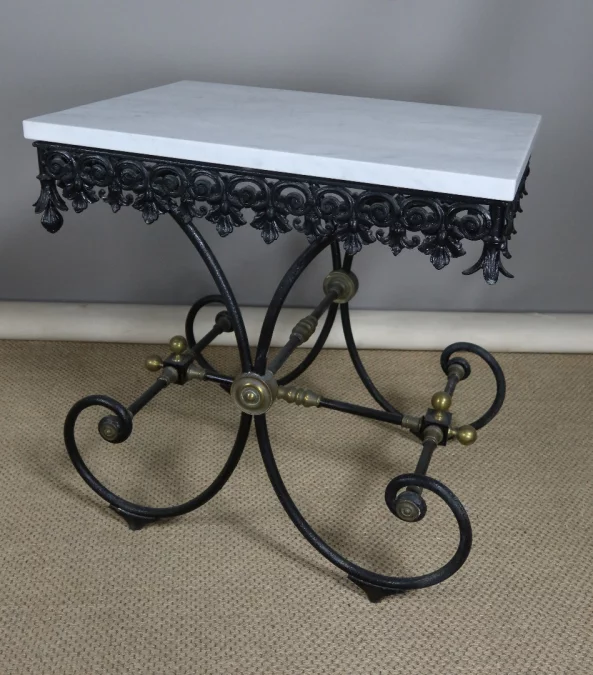 MESA DE HIERRO FORJADO