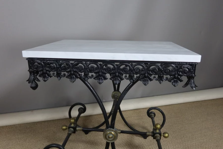 MESA DE HIERRO FORJADO