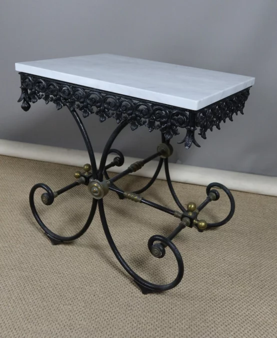 MESA DE HIERRO FORJADO