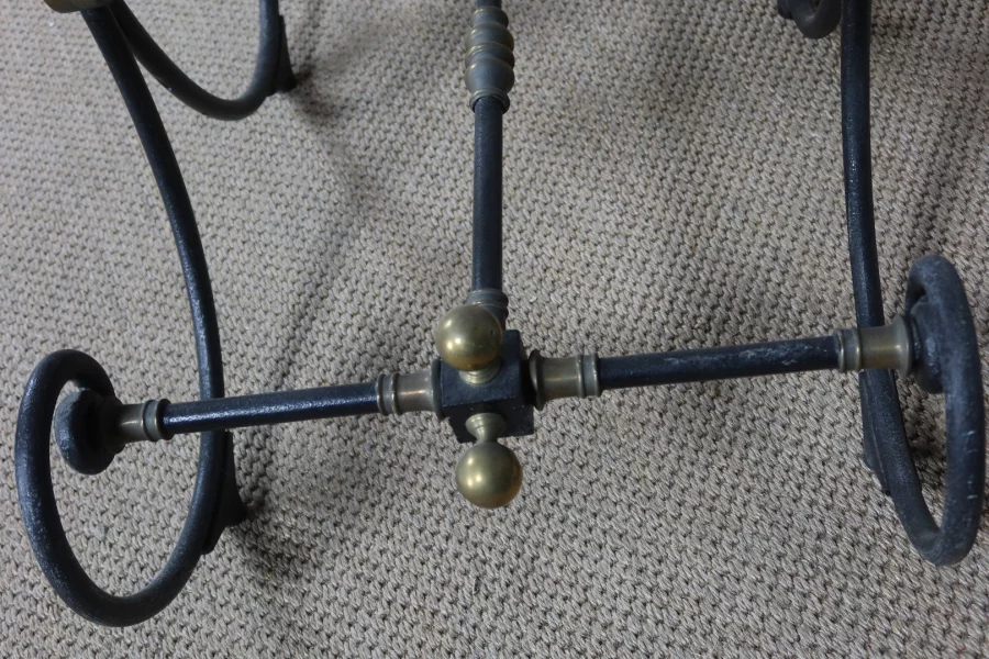 MESA DE HIERRO FORJADO