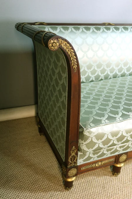 SOFÁN FRANCÉS DEL SIGLO XIX