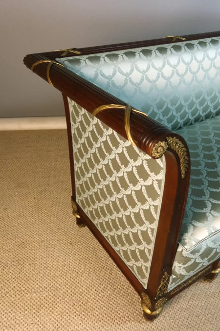 SOFÁN FRANCÉS DEL SIGLO XIX