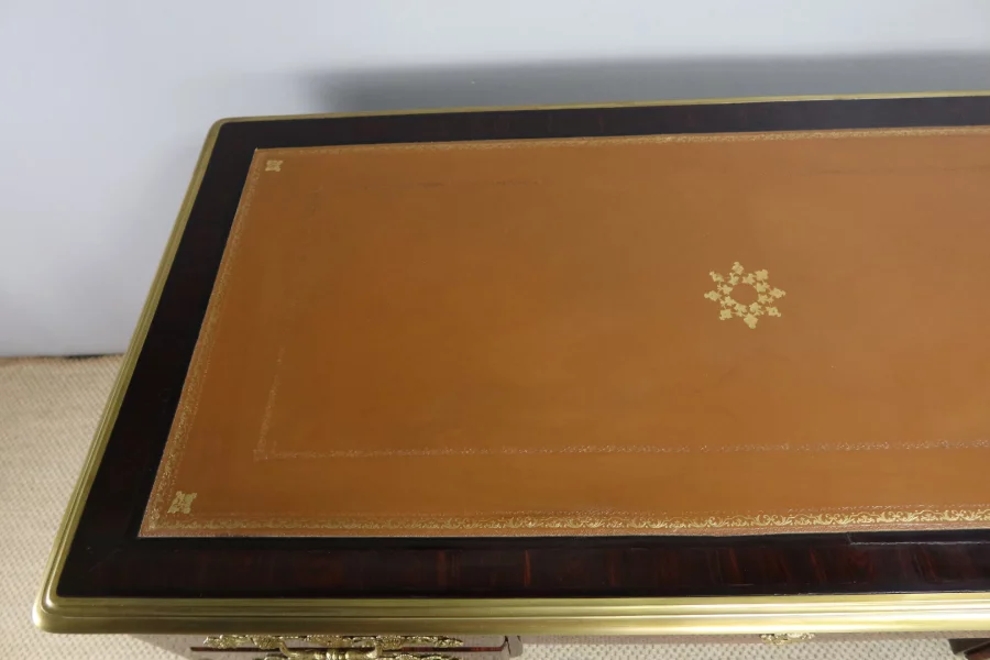 ESCRITORIO ESTILO LUIS XV