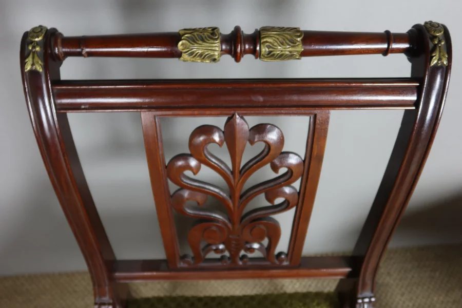 PAREJA DE SILLAS DEL SIGLO XIX