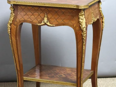 MESA AUXILIAR ESTILO LUIS XV