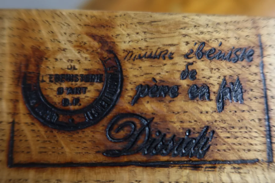 MESA AUXILIAR ESTILO LUIS XV