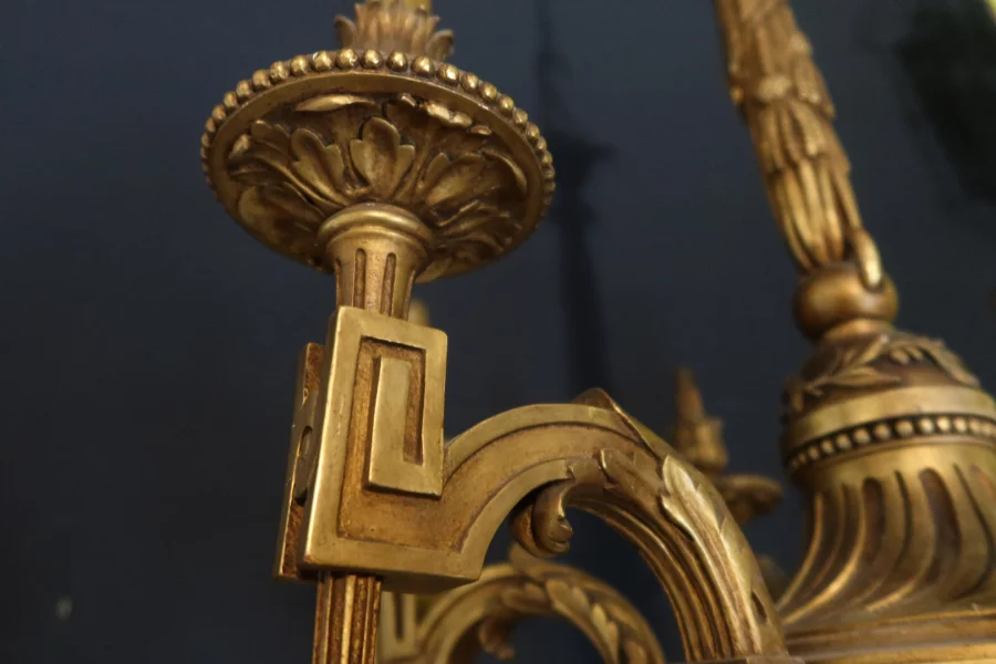 LÁMPARA DE TECHO DEL SIGLO XIX