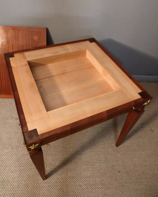 MESA DE JUEGO VINTAGE