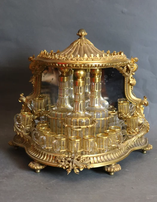 CAJA DECANTADORA DEL PERIODO DE NAPOLEÓN III