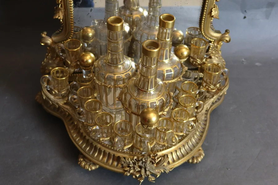 CAJA DECANTADORA DEL PERIODO DE NAPOLEÓN III