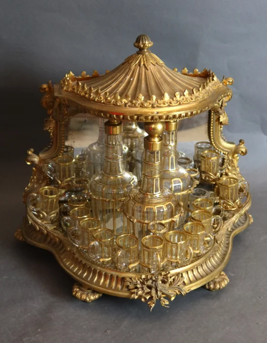 CAJA DECANTADORA DEL PERIODO DE NAPOLEÓN III