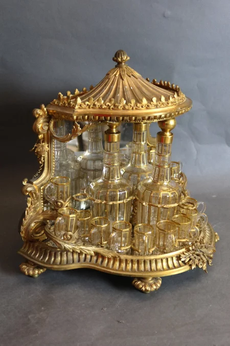 CAJA DECANTADORA DEL PERIODO DE NAPOLEÓN III