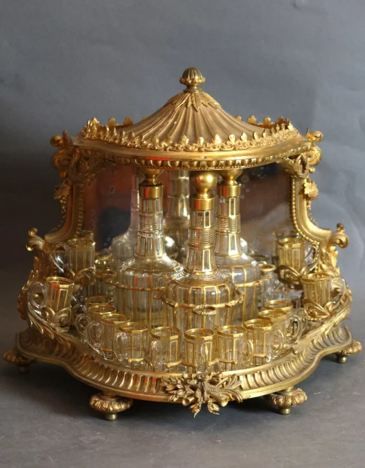 CAJA DECANTADORA DEL PERIODO DE NAPOLEÓN III