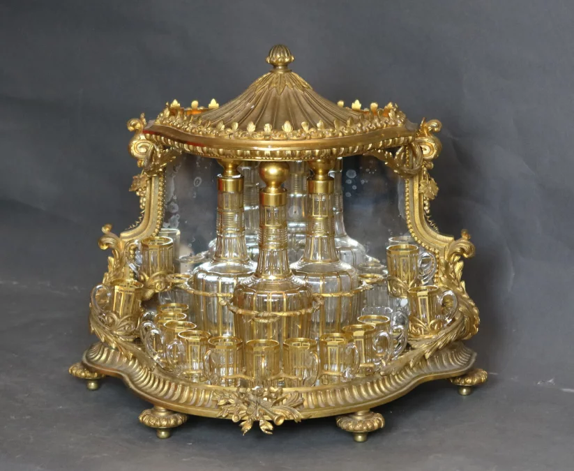 CAJA DECANTADORA DEL PERIODO DE NAPOLEÓN III