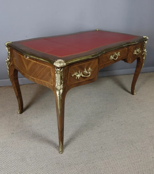 ESCRITORIO ESTILO LUIS XV